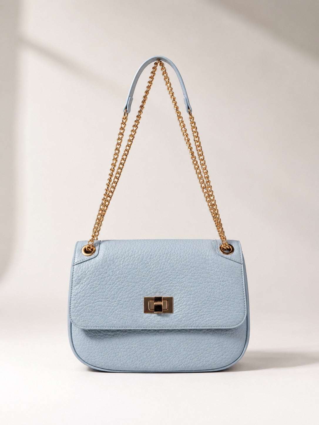 Sac à main Charlie porté épaule avec bandoulière
