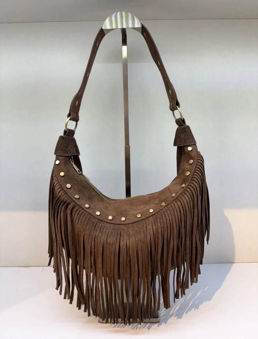 Sacoche cloutée à franges