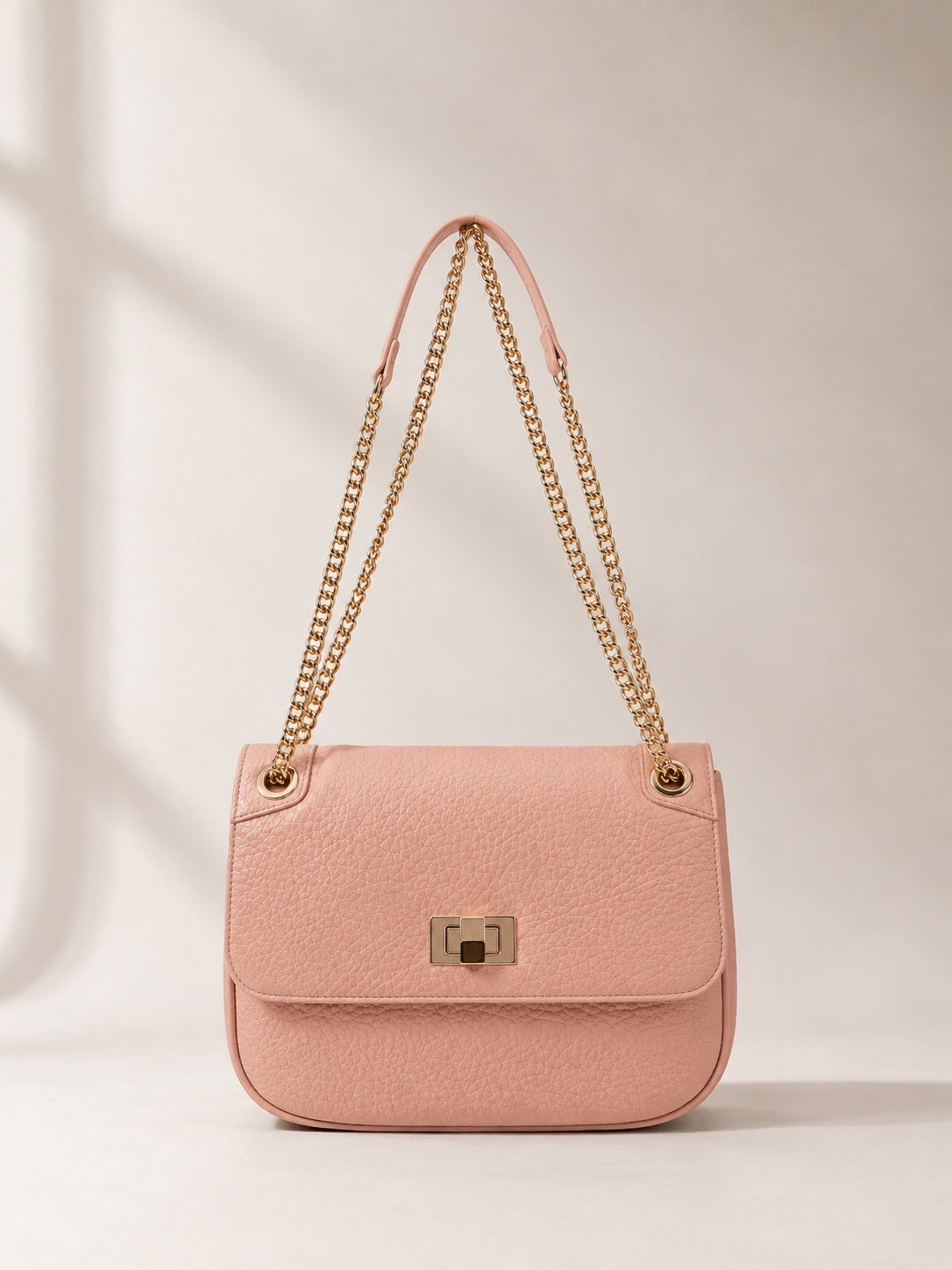 Sac à main Charlie porté épaule avec bandoulière