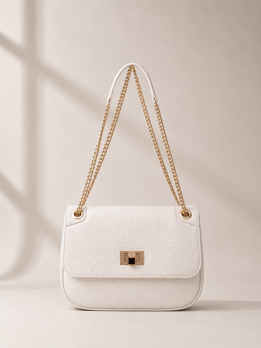 Sac à main Charlie porté épaule avec bandoulière